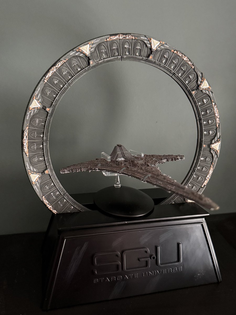 TonyMoreno105's tweet photo. #savestargate #FRASWE
Aussi beau qu'une victoire à la coupe du monde :) https://t.co/zHGvejhzoX