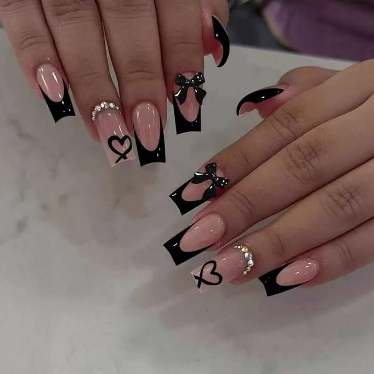 So____phia's tweet photo. A little touch of pretty for my fingertips 🌸✨ Sometimes all you need is a fresh mani to conquer the week! 🥰
#NailCare #Manicure #Aesthetic https://t.co/FcqoZhsXU8