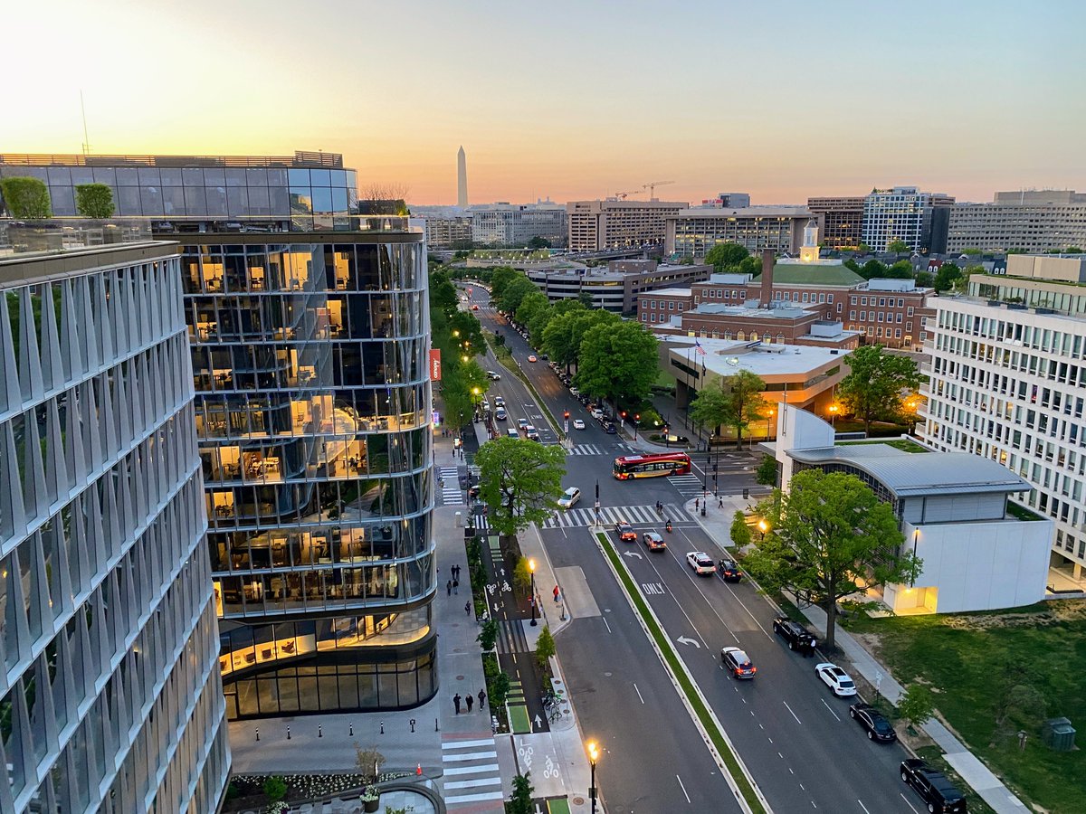 TheWharfDC's tweet photo. So excited for our shiny new Wharf shuttle to start services tomorrow, July 1! 🚌 

The free Shuttle offers direct service from @LEnfantPlaza @wmata and Waterfront Station to The Wharf.

This Week's Hours:
Mon-Fri: 7am-7pm
Fourth of July: Noon-8pm

https://t.co/2iZQRaTpyB https://t.co/KKAtBEIg5q