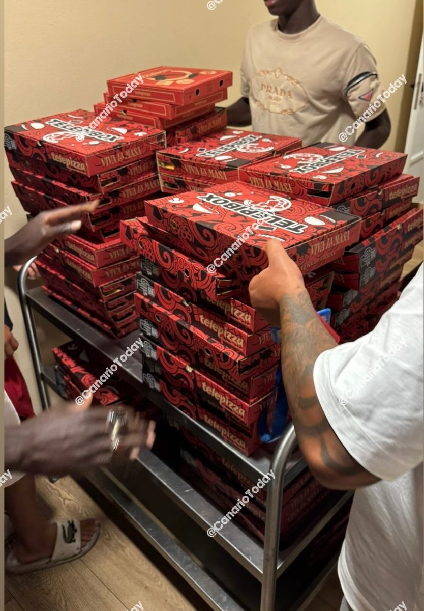CanarioToday's tweet photo. Que la ONG Quorum Social 77 me tenga entre ceja y ceja es normal.

He publicado que les dan tabaco a los MENAs y un gasto de 1.600 € en pizzas para ellos en el centro Hotel My City, del Puerto de la Cruz (Tenerife), entre otras cosas.

Aunque denuncien, aquí seguiré. Sin miedo. https://t.co/zKqncj0KGh