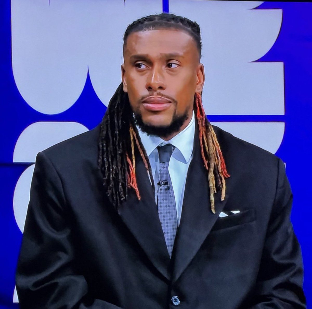 Utdtruthful's tweet photo. 🚨🗣️ Alex Iwobi on Amad Diallo’s goal: “He almost starts the attack. He took the ownership on HIMSELF.

“When someone dribbles with that much pace and ability, it’s HARD to stop because if you do try stopping him it’s a penalty”. #MUFC [@SuperSportTV] https://t.co/LsLSYXJlO7