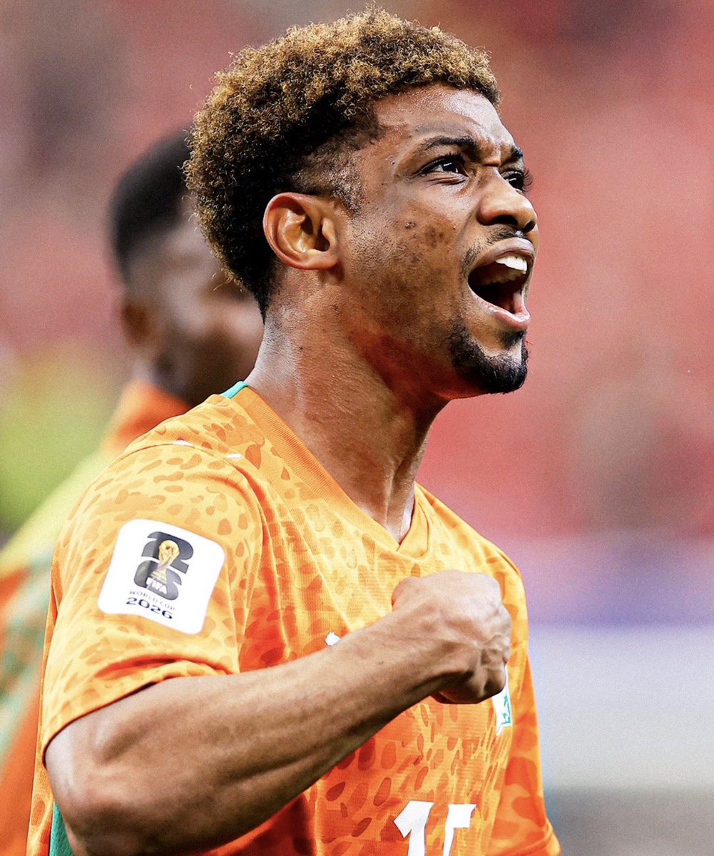 Utdtruthful's tweet photo. 🚨🗣️ Alex Iwobi on Amad Diallo’s goal: “He almost starts the attack. He took the ownership on HIMSELF.

“When someone dribbles with that much pace and ability, it’s HARD to stop because if you do try stopping him it’s a penalty”. #MUFC [@SuperSportTV] https://t.co/LsLSYXJlO7