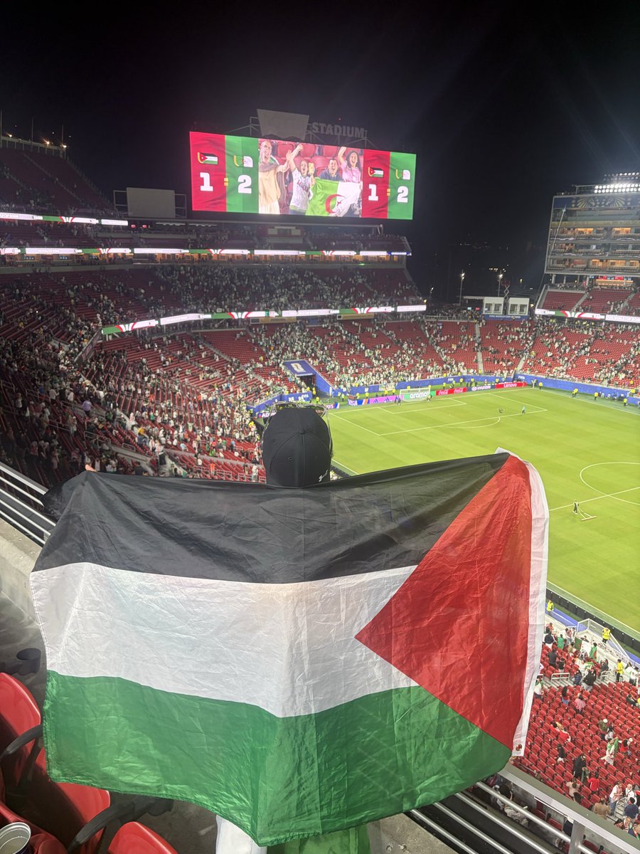 Ounas_Jr's tweet photo. SAFE 🇺🇸 https://t.co/qoHGaIqmRb