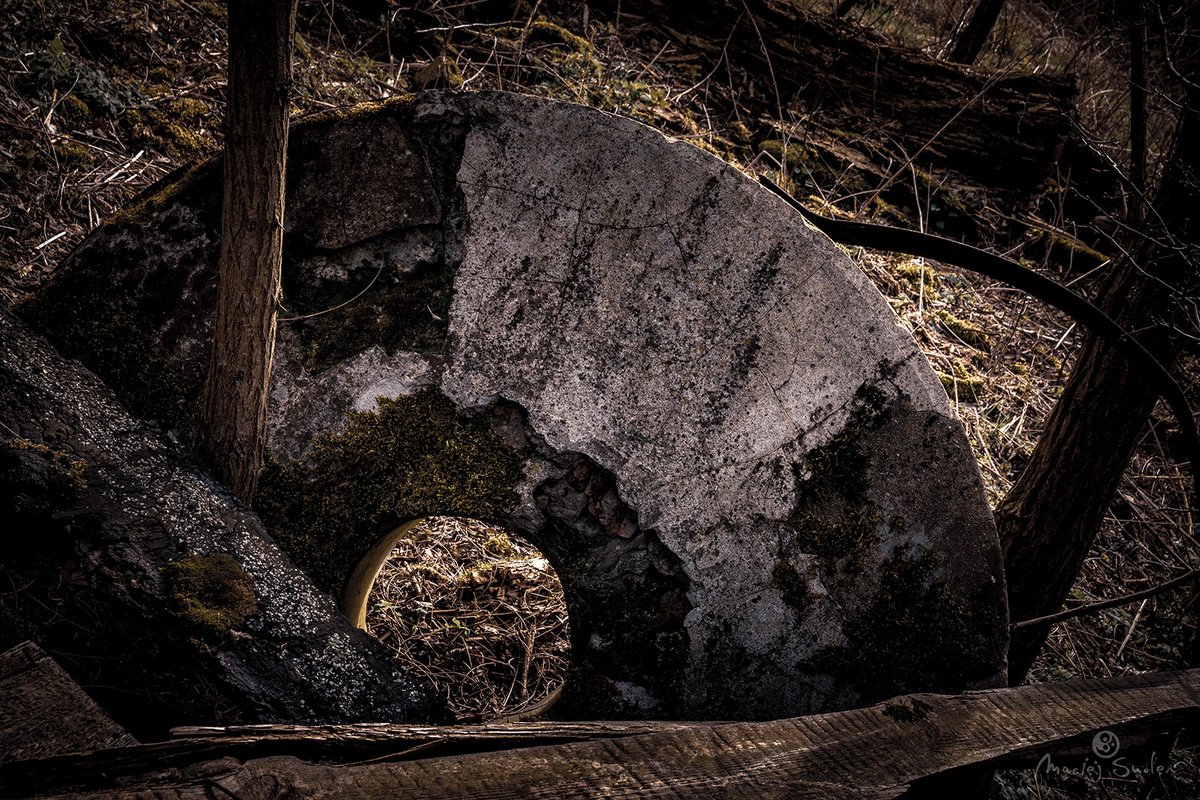 Maciej_Smolen's tweet photo. Impresje

#MaciejSmolenPhotoGraphics #UrbexKind #UrbexSkalmar

#Urbex #UrbanExploration #Abandoned #Deserted #Decayed #Forgotten

Nikon D7200 | Sigma 17-50mm f/2.8 DC EX OS HSM https://t.co/NqNH9S5UWE