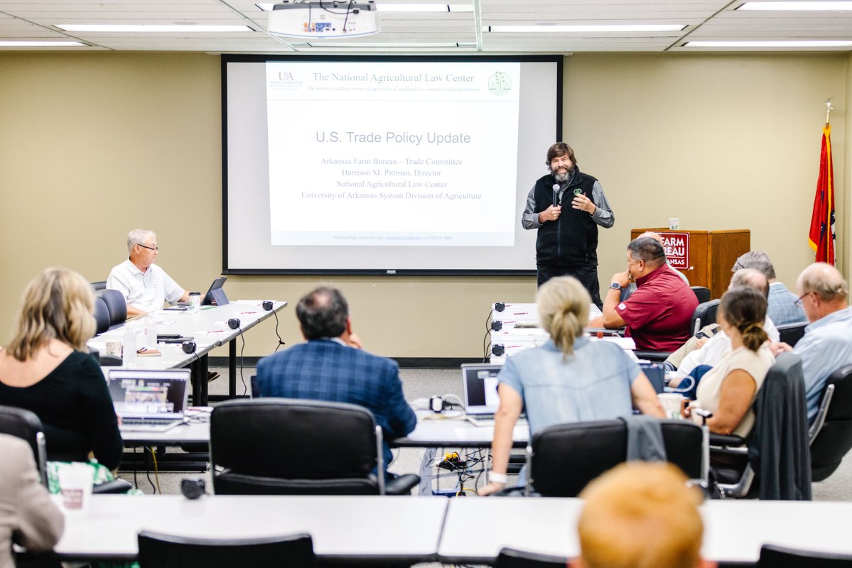 ArFB's tweet photo. The ArFB Trade Committee met recently in Little Rock to discuss U.S. trade policy, rice trade and the effects river levels have on prices. The committee focuses on expanding overseas markets and international agreements that benefit Arkansas farmers. https://t.co/Du0VzhZ3RU