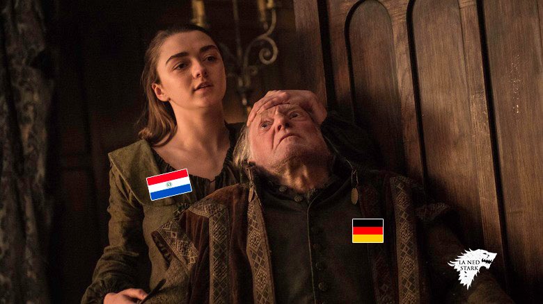 LaNedStark's tweet photo. Les manda saludos Sabella https://t.co/gfbNjBxzib