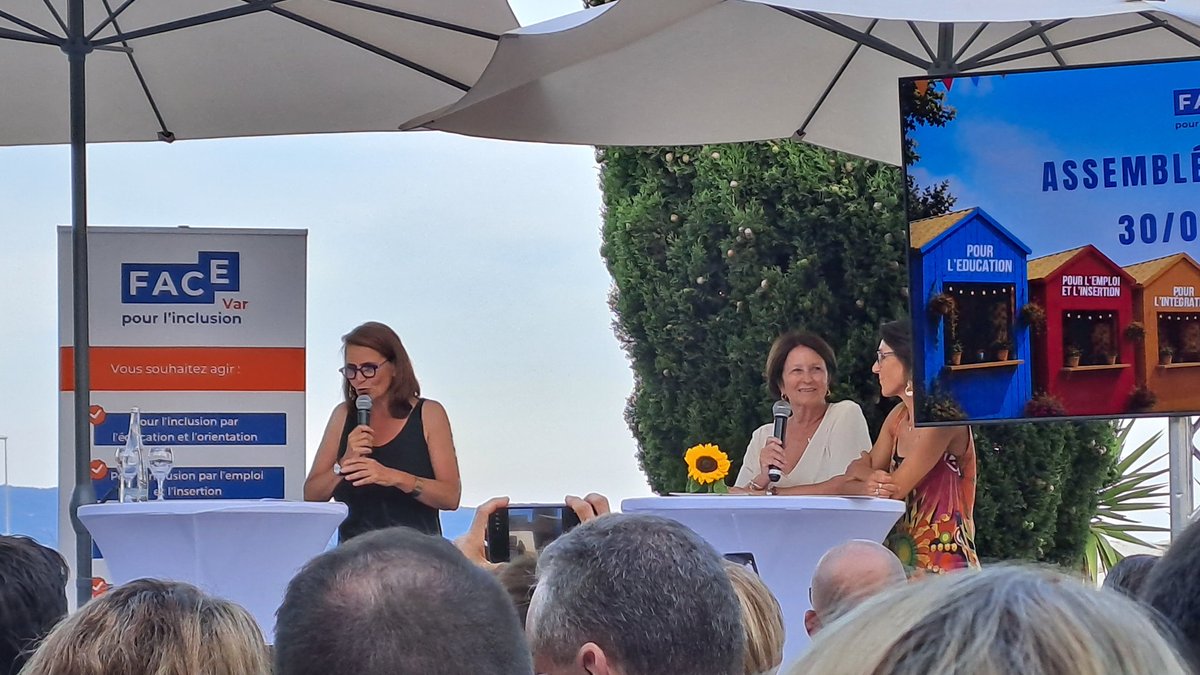EreMarquisanne's tweet photo. Assemblée générale de #FACEVar en présence de Mme Le Maire de @VilleDeToulon. Toutes les actions et les missions nombreuses ont été passées en revue. Le collège
@LaMarquisanne83 a été cité en exemple pour sa Graine d'Entreprise "La Green Marqui'z". 🙏 Alycia 😉 https://t.co/QyGcTjeoUJ