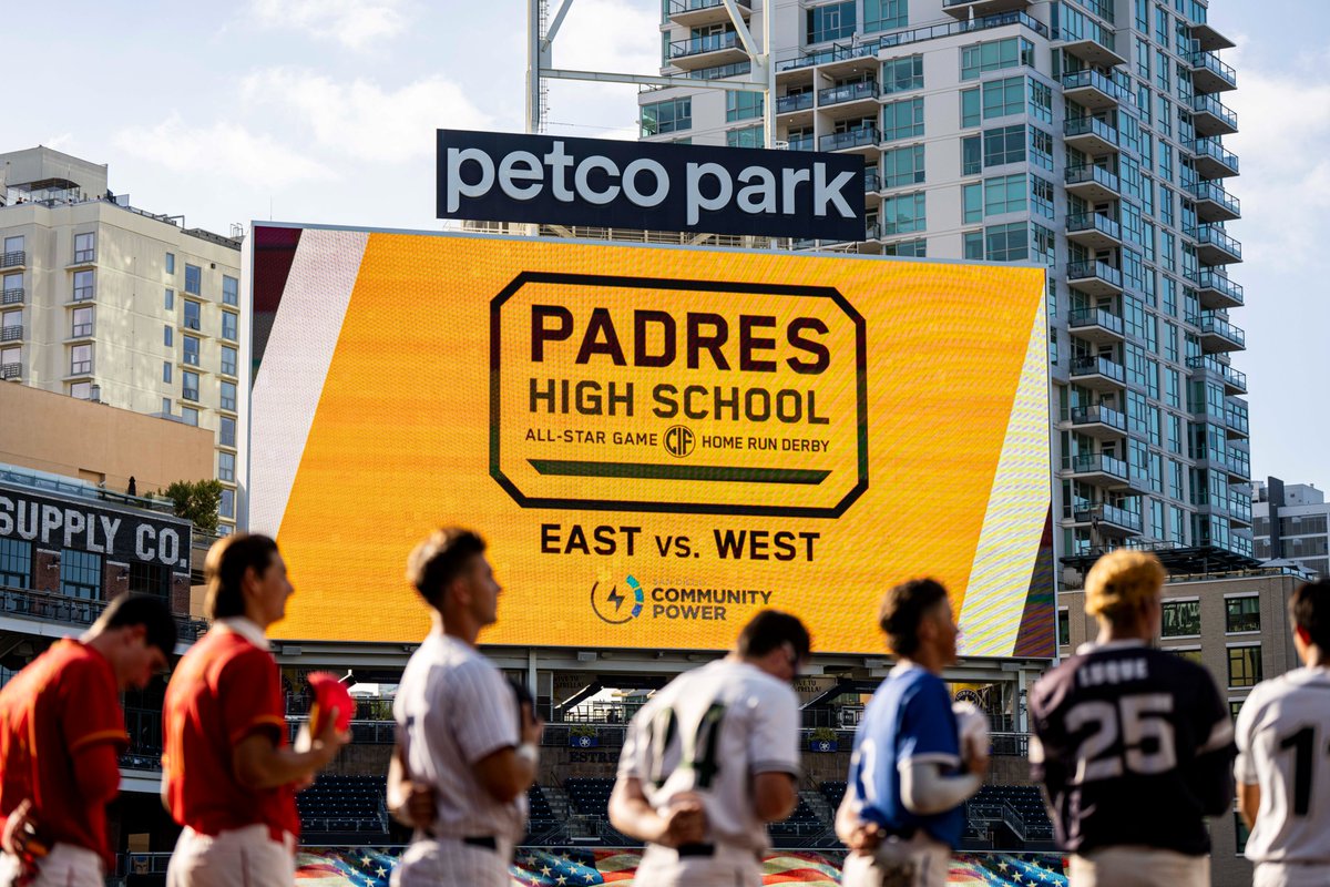 Petco Park tweet media
