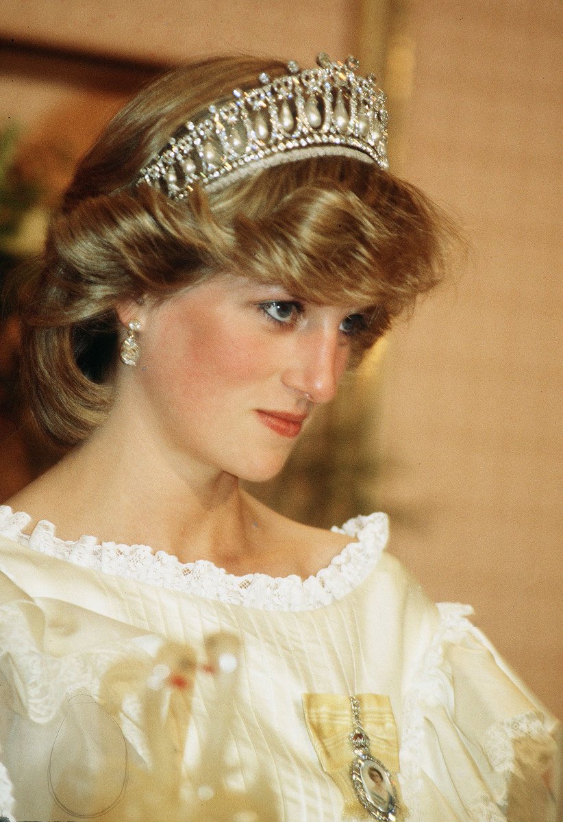 viraltakes's tweet photo. Princess Diana was born 65 years ago today. https://t.co/O1Ow16jOcD