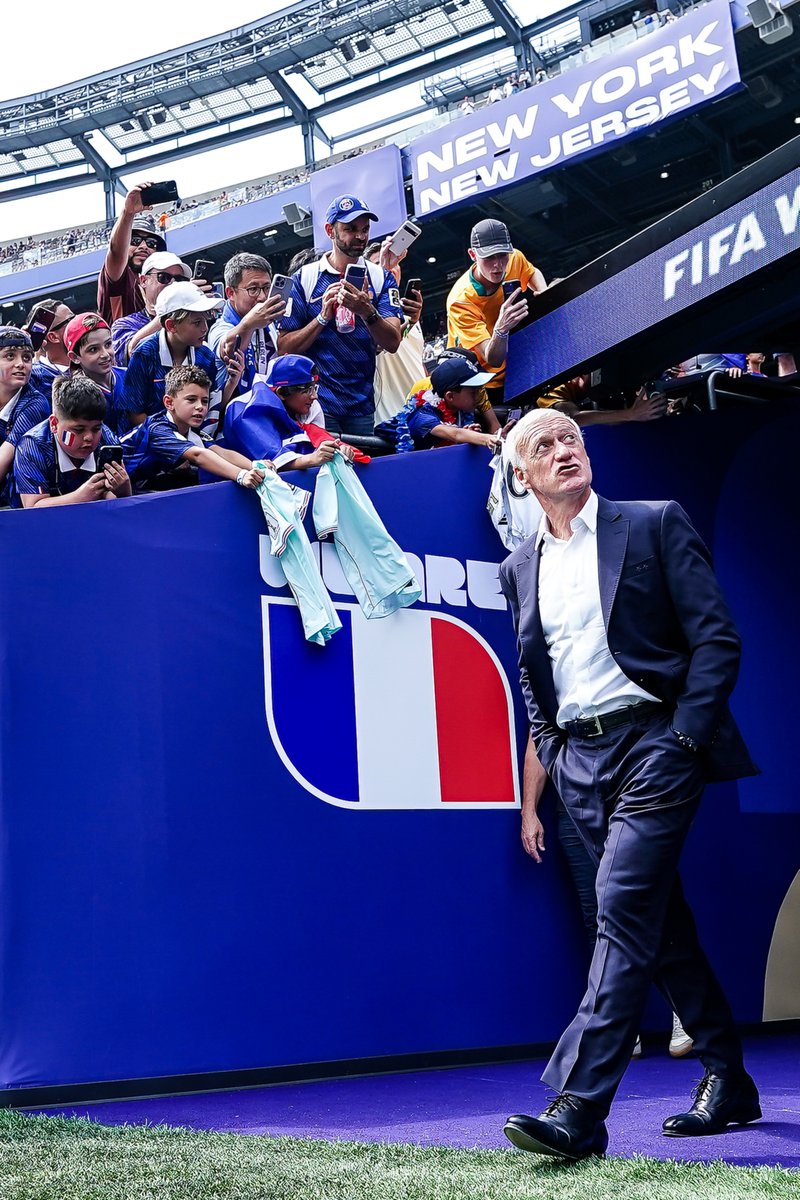 fifaworldcup_fr's tweet photo. DD 🙏🇫🇷

#FIFAWorldCup https://t.co/UUKHZrUCaM