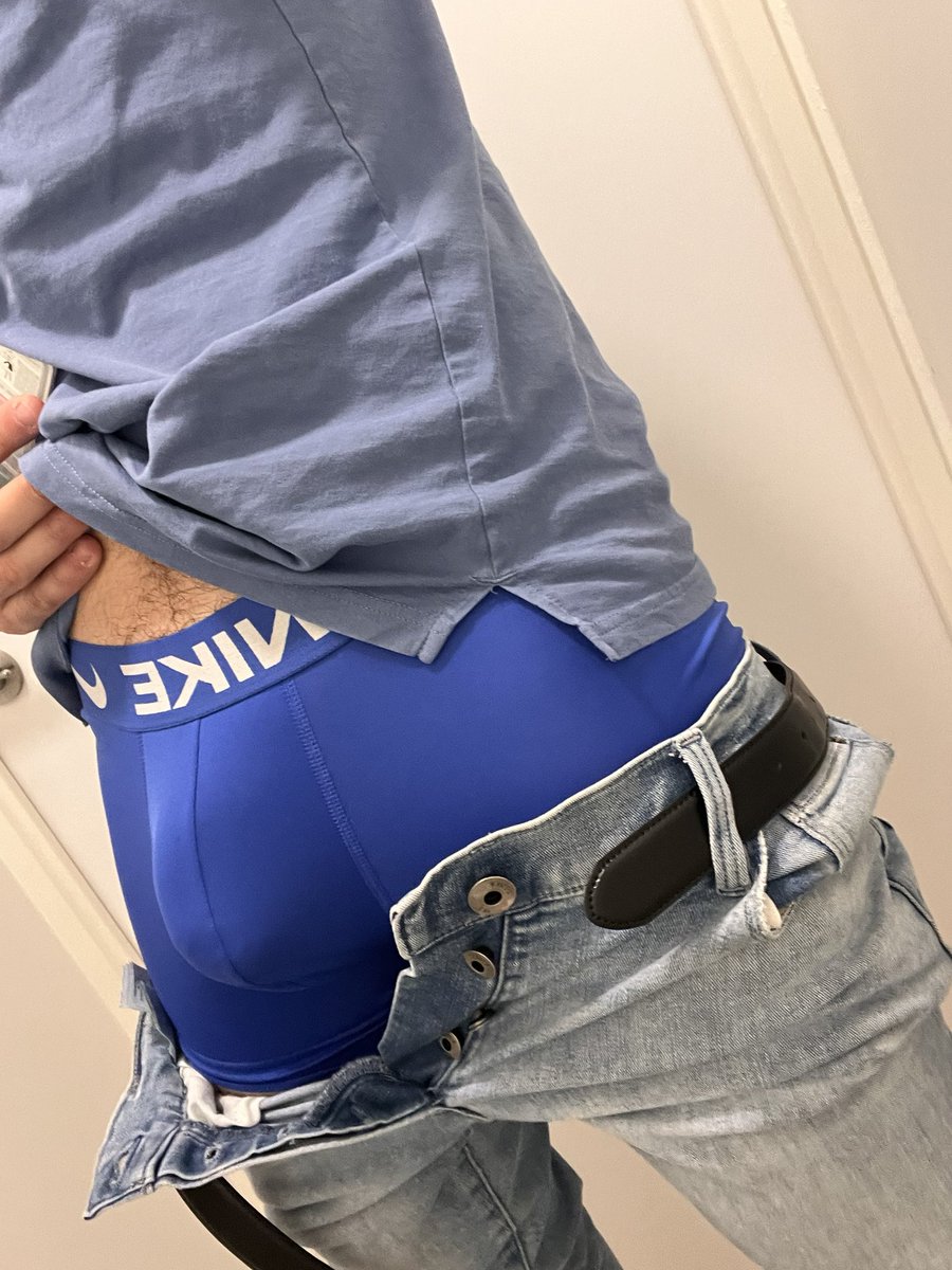 31_flz's tweet photo. @50NuancesdeSlip J’étais en Nike aujourd’hui aussi ! https://t.co/9T4dkVtyKy