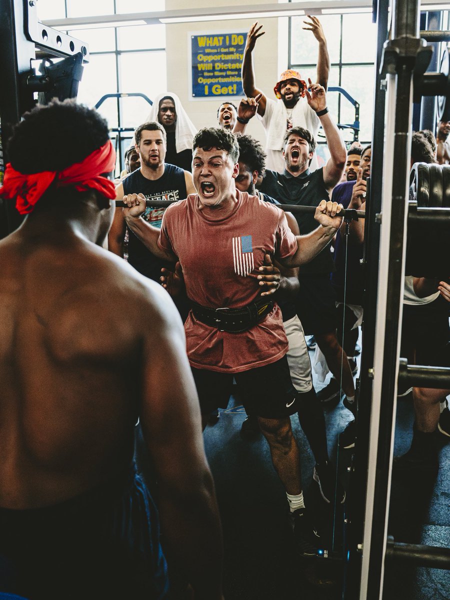 ToledoFB's tweet photo. Pushing the limits. https://t.co/ft6EZXGwDu