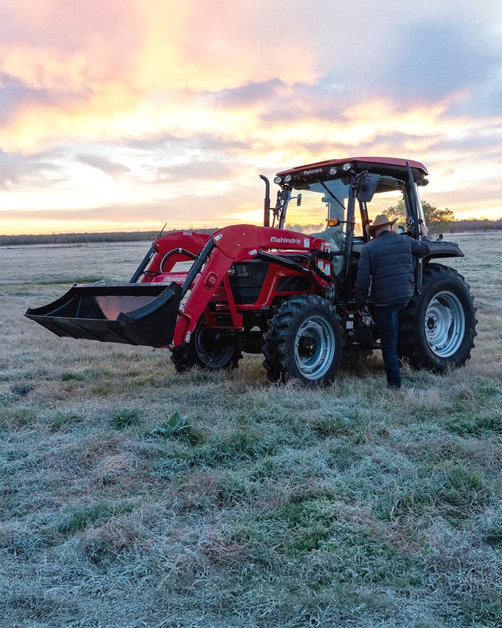 MarcyDuane's tweet photo. Golden hour’s the perfect time to get started.
#MahindraTractors #MahindraTough
#OutworkingTheField Call us today at (440) 577-1129
.
.
.
#MahindraROXOR #Mahindra #TractorTime #HeavyDutyEquipment #NewBeginnings #SupportLocal https://t.co/fNrjelvClm