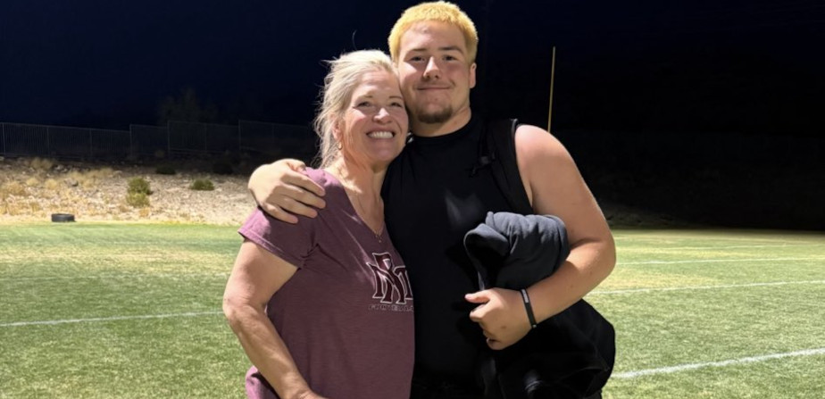 AZPrepVarsity's tweet photo. Q&amp;A with Mountain Ridge defensive tackle Cooper Quintin
https://t.co/PPTek0MUNN

@CooperQuintin08 https://t.co/PhvjA4Q1ze