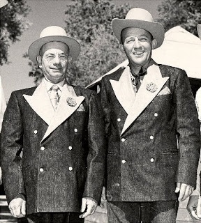 HistoryNevada's tweet photo. Levi Strauss made two denim tuxedos for Elko, NV Mayor Dave Dotta and honorary Elko mayor Bing Crosby which they wore on Jun 30, 1951 at Elko, NV.
https://t.co/2qnhnfduJQ
Note: Crosby was once denied registration at a hotel in Vancouver, BC because he was dressed in denim https://t.co/yGUE2ZJsjC