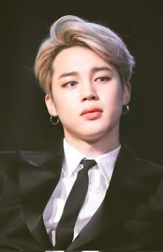 MariaA7501004's tweet photo. @JiminLatinoFB Para PARK JIMIN no solo le basto ser idol,  también obtuvo un título Universitario y eso pocos lo logran y mas y mas con honores 
CONGRATULATIONS JIMIN
#JIMINxDIOR #JIMINxPFW
#JIMINxDiorSummer27 #DiorSummer27 @Dior https://t.co/sUxN0ALgyH