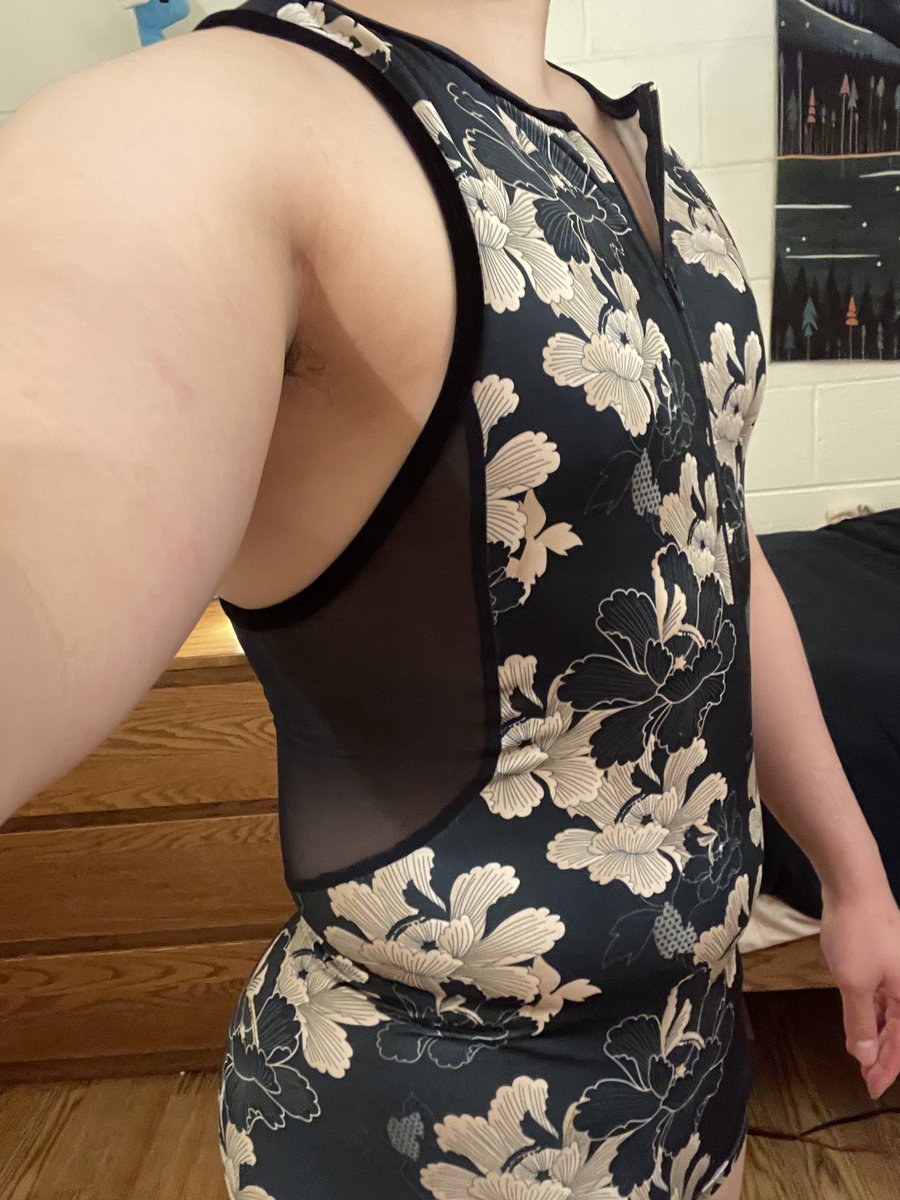 BouncingDicks's tweet photo. Love wearing dancewear to the gym so I’m the only one serving cunt https://t.co/Nph0G4f36F