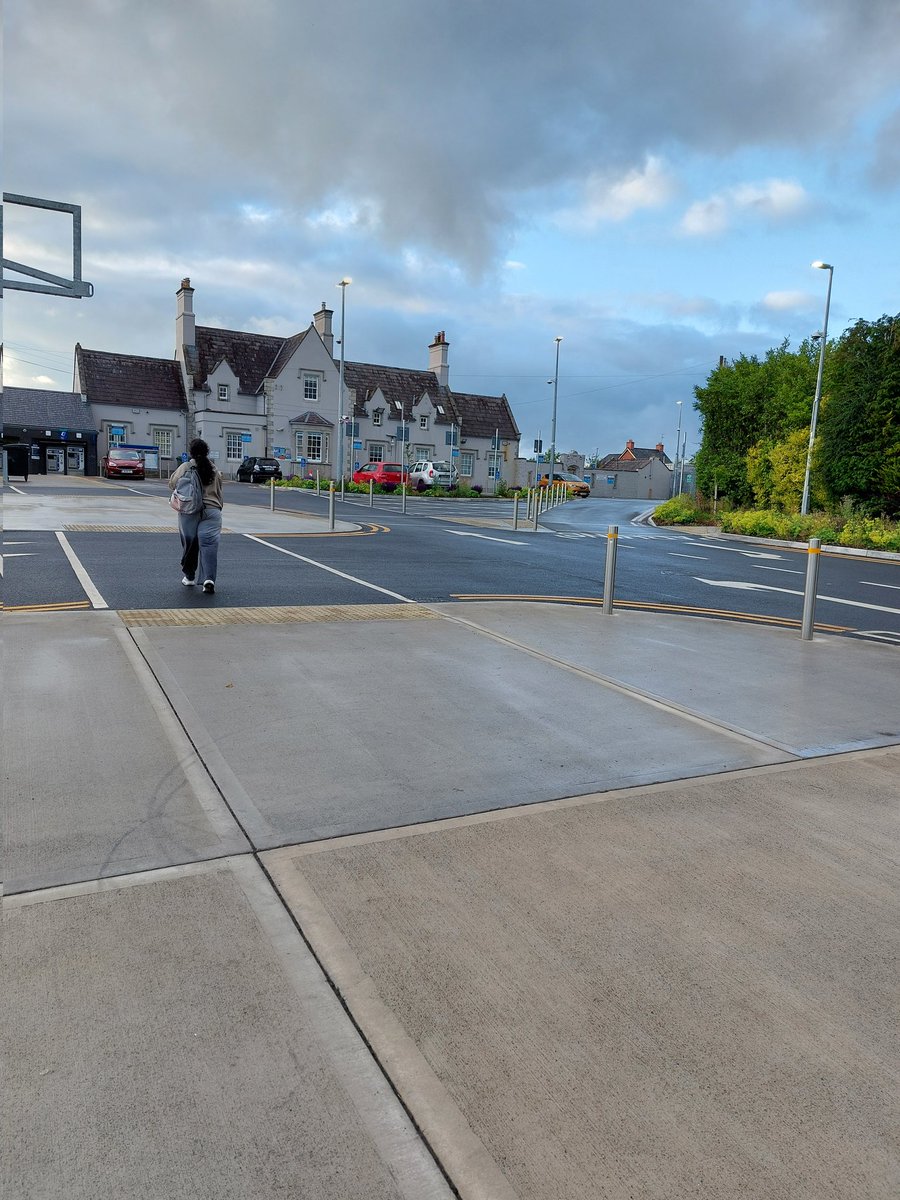 WildersLiz's tweet photo. #Day183 of #100daysofwalking #Day2003
#round6crew  #MentalHealthAwareness  #200daysofwalking 
 A really nice day at work today and a dry evening walk, avoided the showers🌧🌧 https://t.co/G5MNwi8Aw1