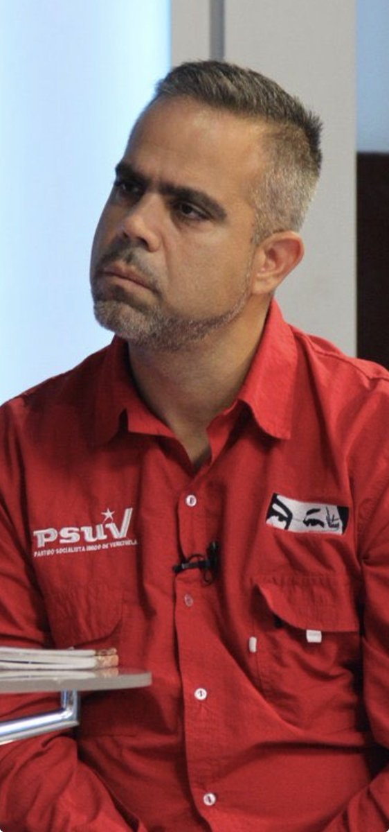 zuricht94's tweet photo. ¿Por qué todos estos bicharracos tiene cara de choro? https://t.co/Bpx55sL6kd