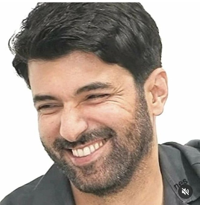 ViviAkyurek's tweet photo. Amo tu energía Akyürek 

#EnginAkyürek 
   EnginAkyürek 
   💙🇦🇷💙 https://t.co/vrwKmu4B9O
