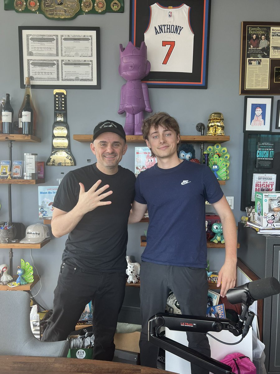 Connor Pugs tweet media