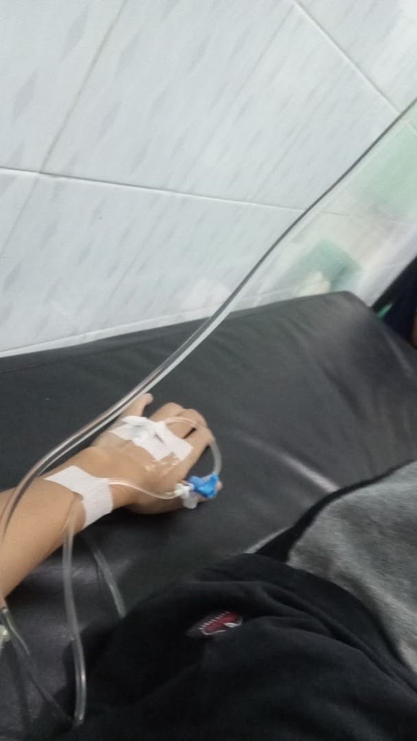 lones_arc's tweet photo. Hi boss @pp_privatejet After sleepless nights of trying to get a win from you, I landed in the hospital this evening cuz I fainted 😂. First time ever. When asked what's wrong, the doctor told me that I haven't been having enough rests for some days now and that my body is very weak and really need some rest. Can you please let the sleepless nights be worth it by tipping me 🥹🙏? If the doctor should see what you're gonna tip me with, I'm very much sure that he will join me on the train of sleepless nights 😂😂. Thank you boss. 
Stake 🆔 smilingmonkey 
@pp_privatejet 🩵#OBSIDIANRANK1 , #PPxSTAKE , #STAKE