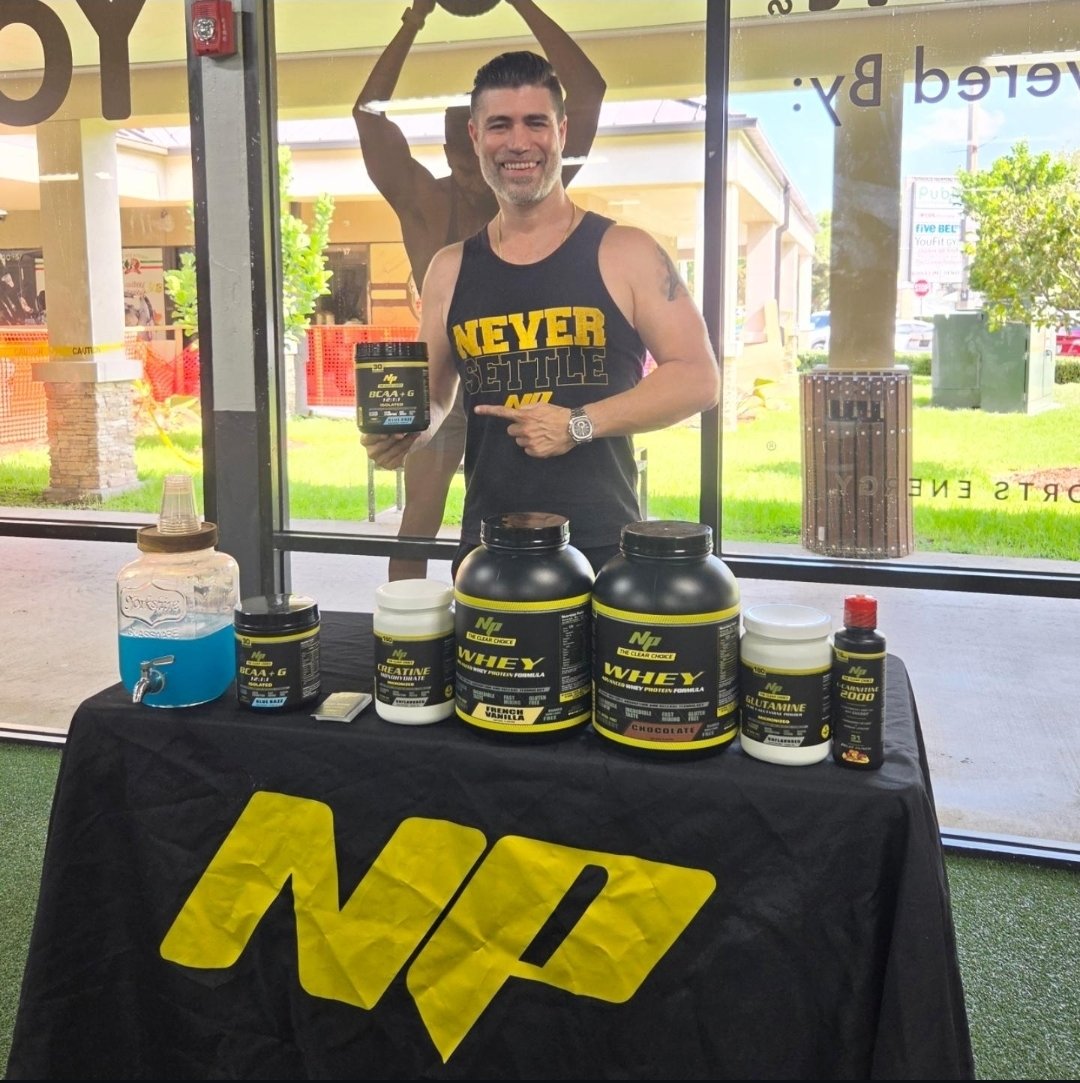 NutriproR's tweet photo. Handing out samples of our all natural NP products at the @youfitkendall event. https://t.co/47NL0pBTFY