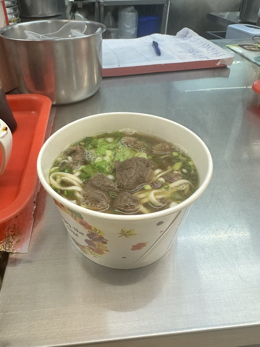 hoho8753's tweet photo. 本來點牛肉麵結果來一碗乾麵🙃🙃🙃🙃🙃
#一次性 #約愛 https://t.co/aWwK6DISzi