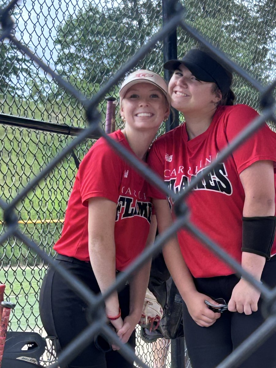 lizzy_hamann's tweet photo. Great weekend in Asheville! We went 2-2. Faced great competition! So thankful for the opportunity and to see familiar faces! Thank you to all the college coaches for everything you do to help the recruiting process! 
Stats: 
BA: .375
AB: 8
OBP: .444
H: 3
RBI: 2
QAB: 4
#utility https://t.co/igpqXoADpn
