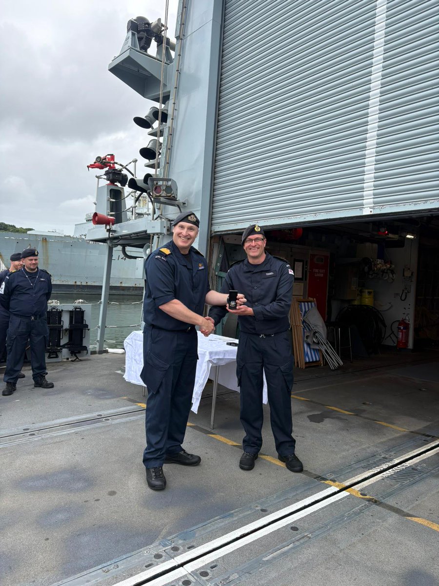 HMSStAlbans's tweet photo. Congratulations to Lt Cdr De La Mare, WO2 Tossell, CPO Rudd and LS(WS) Stevenson, who were presented with their Wider Service Medals by Capt Hucker RN. Special congratulations to Lt Cdr De la Mare on the award of a Bar and to LS(WS) Stevenson on the award of the 1st and 2nd Bars. https://t.co/WjQMNgwdlg