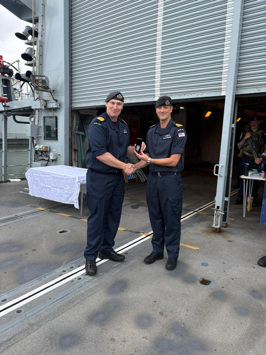 HMSStAlbans's tweet photo. Congratulations to Lt Cdr De La Mare, WO2 Tossell, CPO Rudd and LS(WS) Stevenson, who were presented with their Wider Service Medals by Capt Hucker RN. Special congratulations to Lt Cdr De la Mare on the award of a Bar and to LS(WS) Stevenson on the award of the 1st and 2nd Bars. https://t.co/WjQMNgwdlg