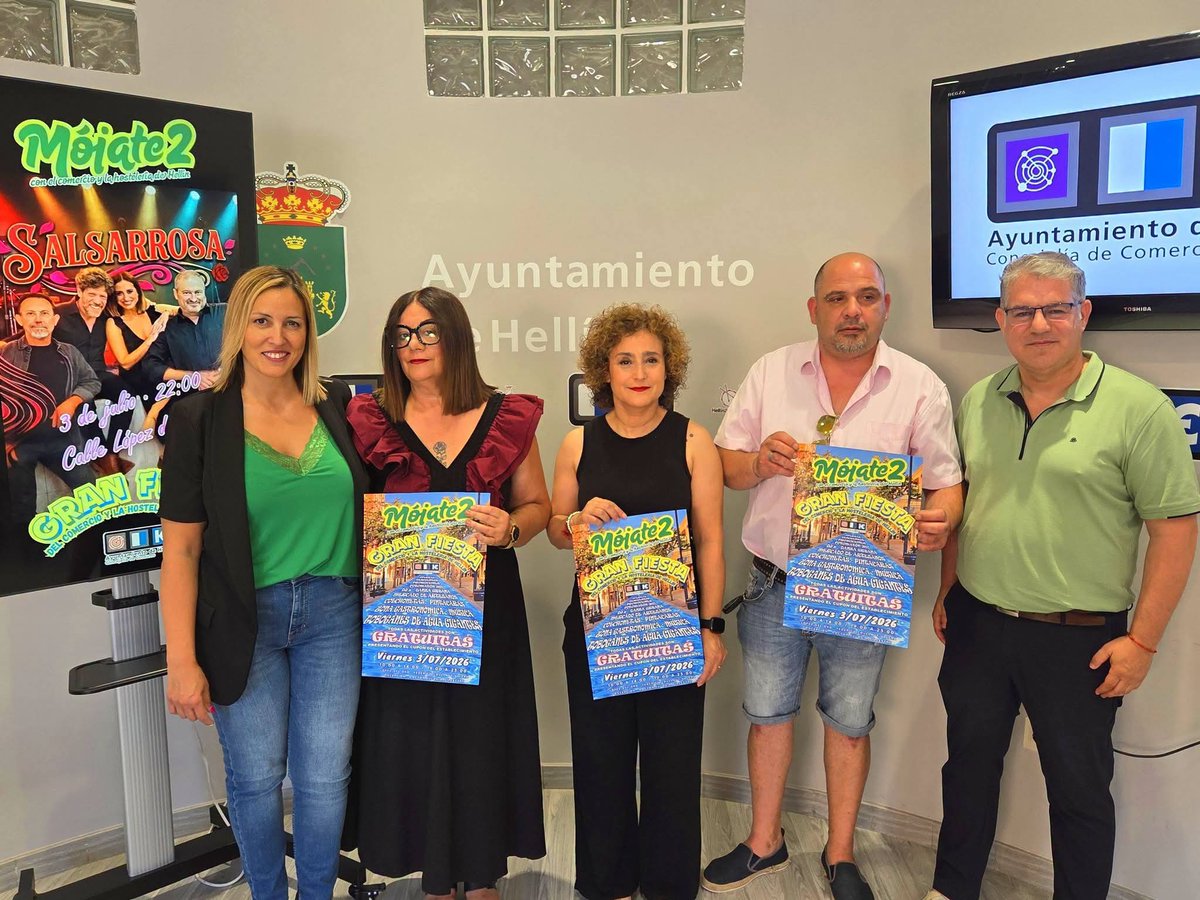 Vox_Hellin_Of's tweet photo. #Mójate2 

‼️Desde la Concejalía de Comercio del Ayuntamiento de Hellín, área de nuestra portavoz @HellinRaquel se ha preparado una gran fiesta para disfrutar en familia, apoyar al comercio y a la hostelería local y pasar un día inolvidable.

1/2 https://t.co/xBZb9hSMzX