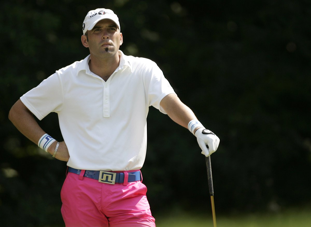 S_HennesseyGD's tweet photo. Cool story at this week's U.S. Senior Open: 

Hank Kuehne, '98 U.S. Amateur champ, turned 50 last year and is teeing it up at Scioto. He has Andrew Green—who renovated Scioto and Vaquero Club, where Hank is the pro—as his caddie for practice rounds.

Hank's brother, Trip, will loop for him for the event.