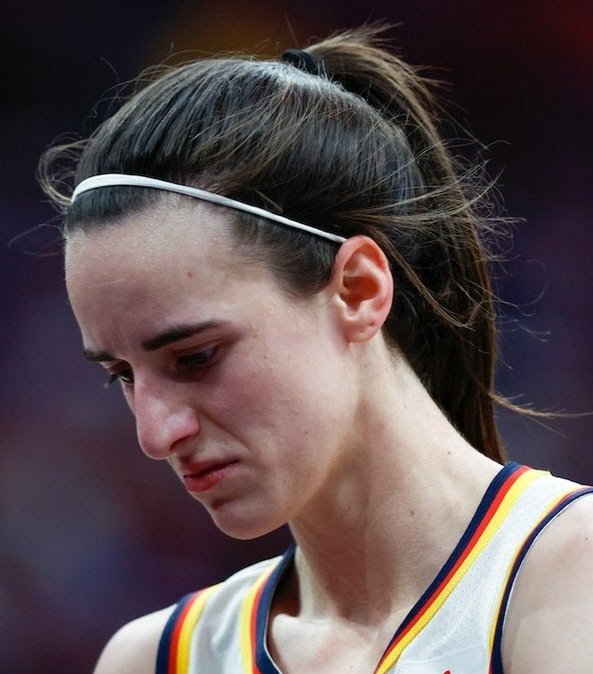 Dean1988888's tweet photo. POLL:

Caitlin Clark has faced heavy criticism during her rise in the WNBA.

Do you support her?

A. Yes
B. No

Vote below!! 👇 https://t.co/CSeaiiWZm6