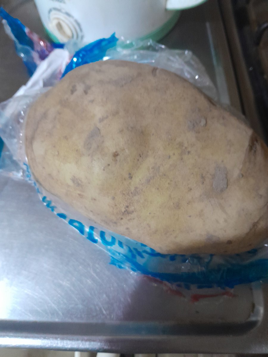 mcristina1116's tweet photo. Pedí a Coto un kilo de papas. No se por dónde empezar... https://t.co/Uos0NGd8AO