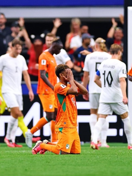 SimplyUtd's tweet photo. 🗣️ Alex Iwobi: “I like the fact that Amad took it on himself when they were looking for other strikers.

“He took that responsibility and was able to get in the box and score. Good goal.

“I have to give credit to him because he comes off the bench and always looking to make an impact.

“He scored a couple of goals and he showed the manager that he was trying to prove a point”. 

[@SuperSportTV]