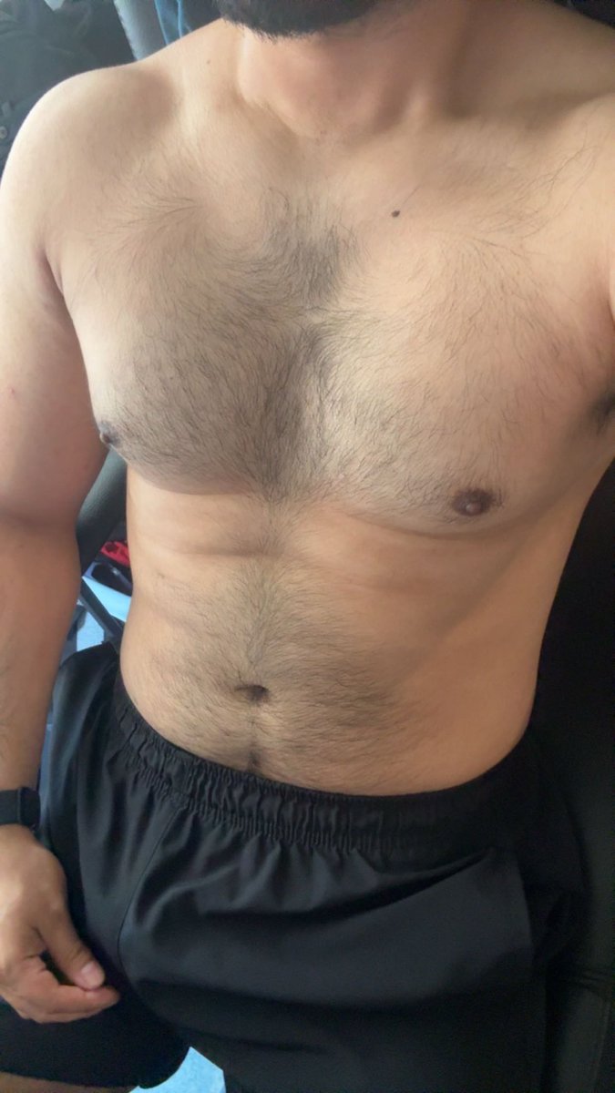 tupapifausto12's tweet photo. Today’s work from home outfit because it’s hot af 🥵🥵 https://t.co/JImaH0Q3Za