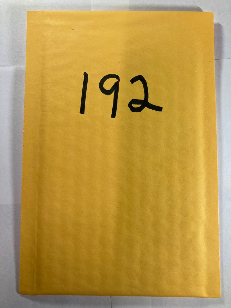 1218Sports's tweet photo. 🎁Appreciation Day Giveaway🎁

Winner Announced Wednesday

Bubble Mailer includes 4 random rookie cards from the NFL, NBA or MLB

🔥Mystery Mailer #192

To enter
1. Follow
2. Retweet
3. Like https://t.co/HFzqxhzKV6