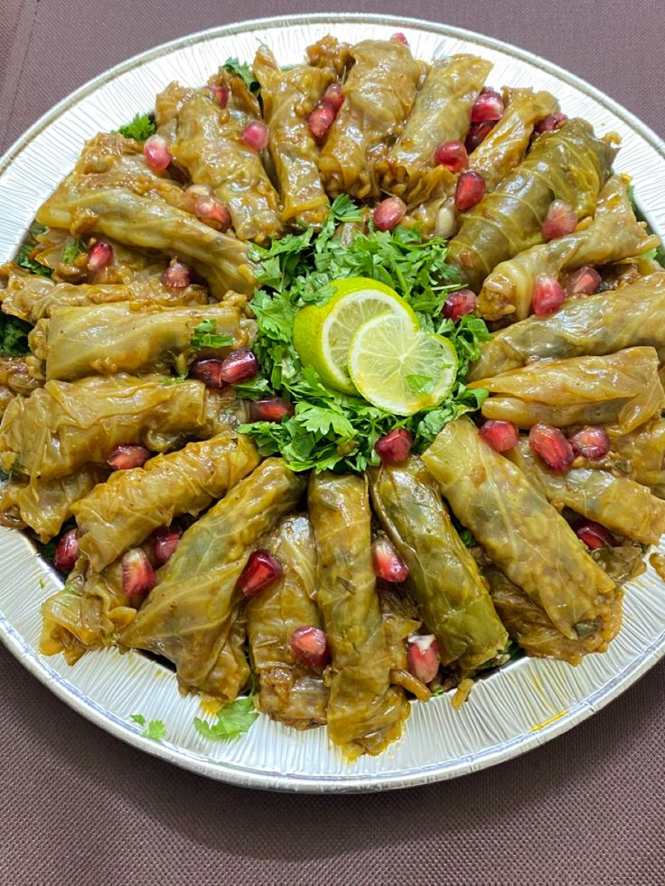 wasa_sadrak's tweet photo. ملفوف او ورق عنب ؟! https://t.co/NnAMd8ZcK6