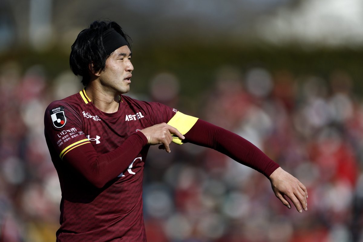 S_BellmareFR's tweet photo. 🚨 MERCATO 🚨

Première arrivée du mercato en provenance d'Iwaki, le défenseur central Kazuki Dohana (27) nous rejoint !

Il a une centaine de matchs de J3 avec Fukushima et une cinquantaine de J2 avec Iwaki.

湘南へようこそ起暉！
一緒に頑張ろう！💚 https://t.co/KdjMxLJRxW