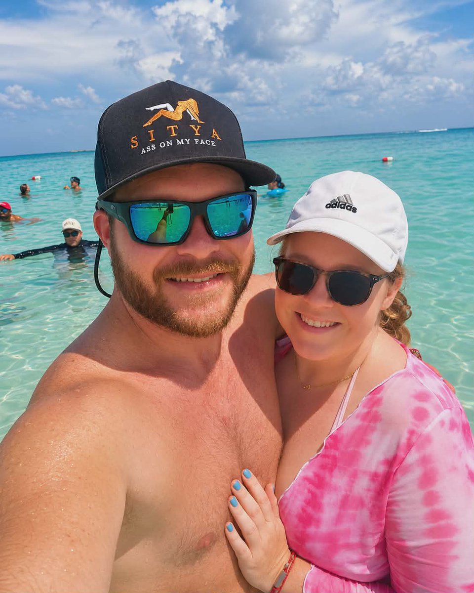 CraigSmith0213's tweet photo. Vacation on @VirginVoyages cruise line was a success. Ready to plan the next one. #adultvaction #cruise https://t.co/6ODKc65bOh