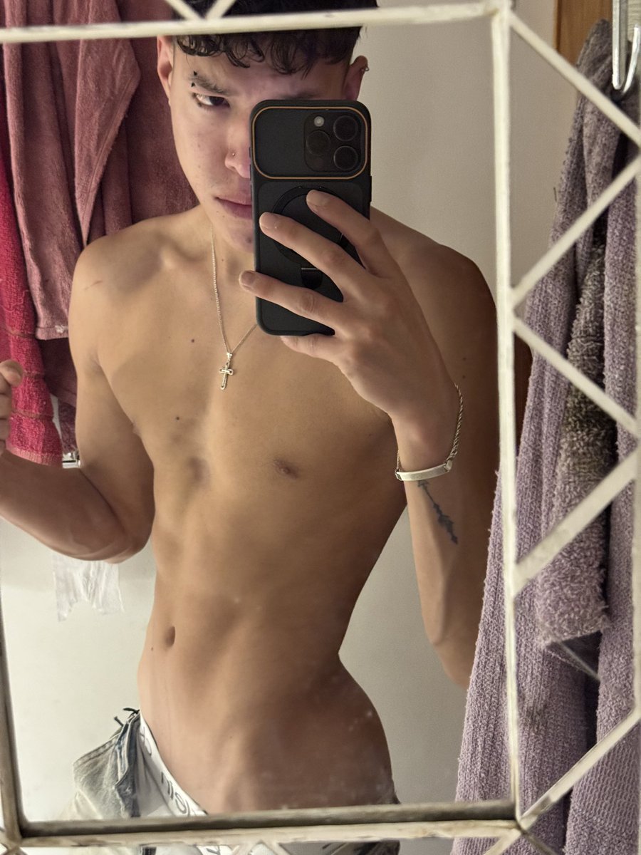 CriistianParra2's tweet photo. Foticos también ❤️‍🔥🥵
Dale rt y mira tu dm ❤️‍🔥 https://t.co/IDYM6BaC0m