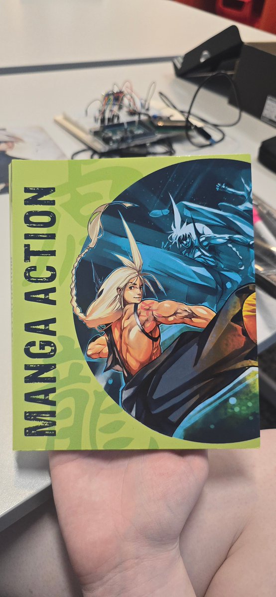 GalWhoDraws's tweet photo. Doing a little drawing using this Manga Action book i got from the charity shop a while ago, and some of the male bodies seem like they could easily be adapted into space marines when drawing https://t.co/I20uGhyxi4