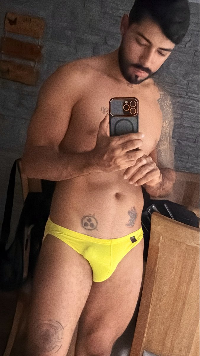 Exxxtiben_'s tweet photo. 😏😈 

#gay #colombiagay https://t.co/CtPGXy0K3X