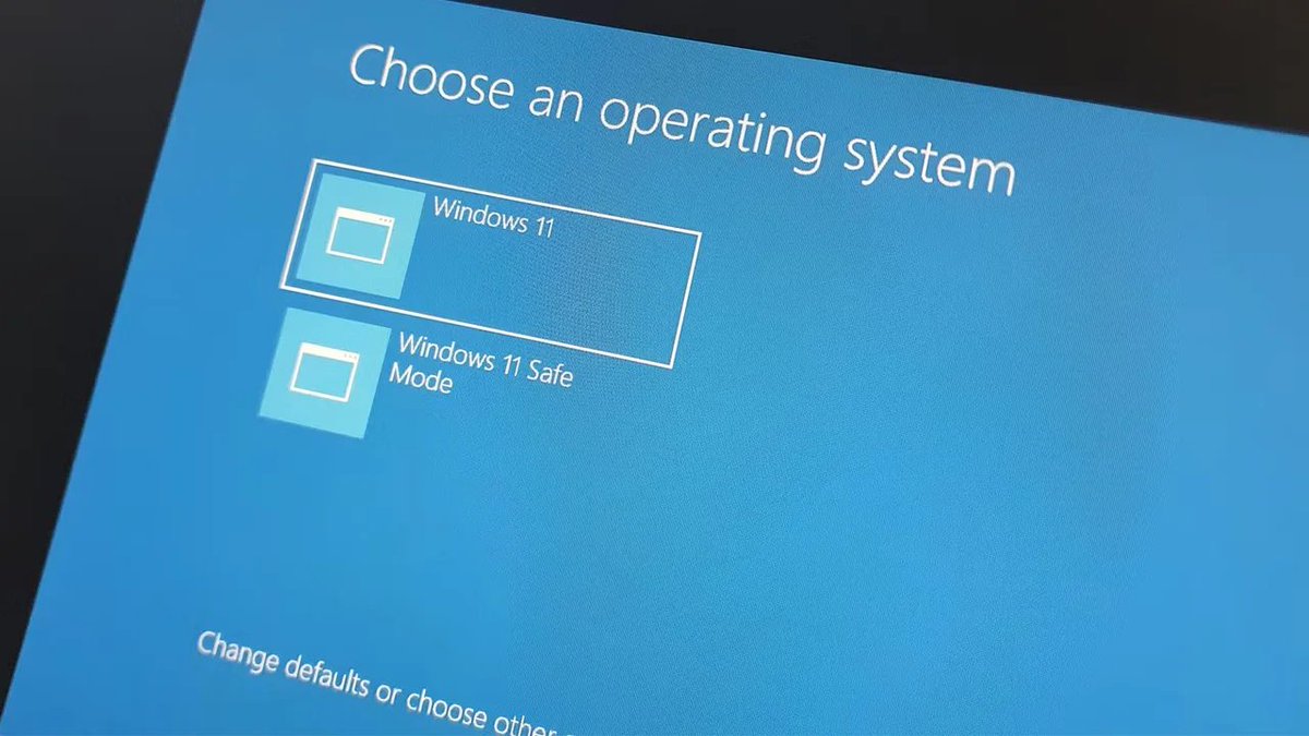 TechnopatNet's tweet photo. Microsoft Secure Boot sertifikaları yenileniyor: BIOS güncellemeleri yayınlanıyor
Microsoft Secure Boot sertifikaları yenileniyor. Asus, Dell, HP, Lenovo, MSI, Acer ve Surface cihazları için BIOS rehberleri tek tek yayınlandı.
https://t.co/3uQqDjhzzS https://t.co/Av40vl8r6g