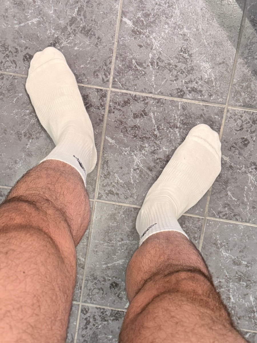 P Feet tweet media