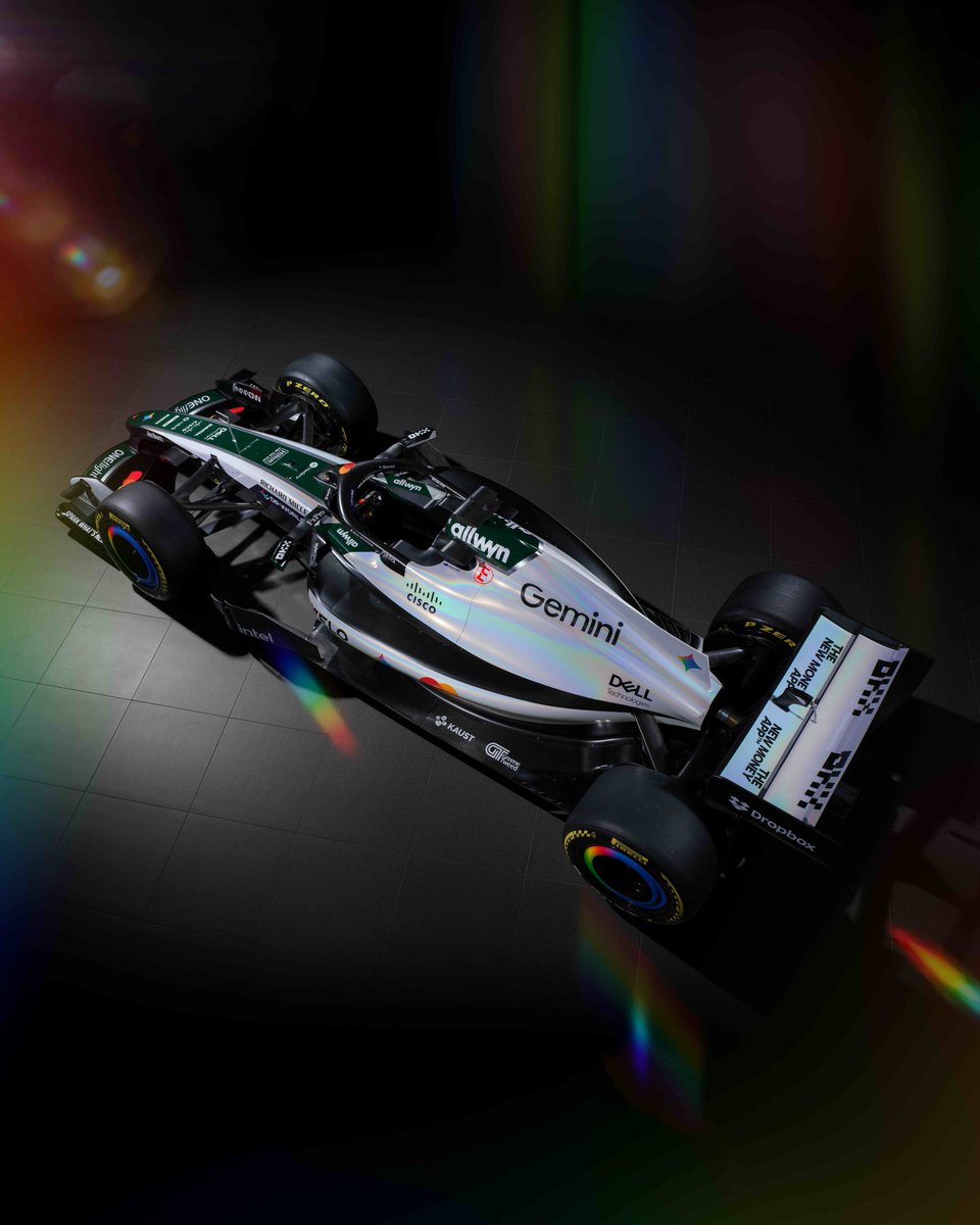 📸[@McLarenF1]