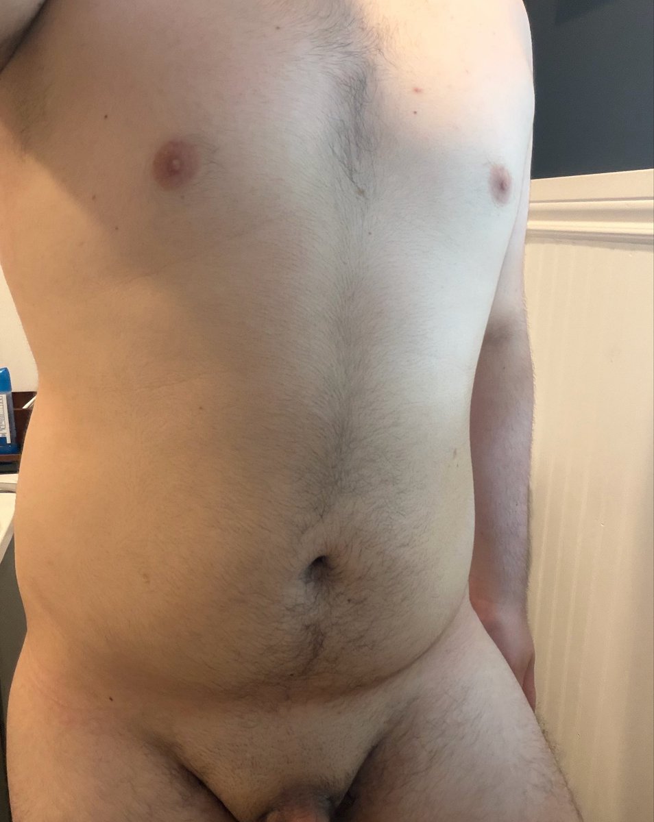 SZA_WACK's tweet photo. last day of pride and yes i took this picture while shaving who’s gonna stop me https://t.co/bU4Nu72EYc