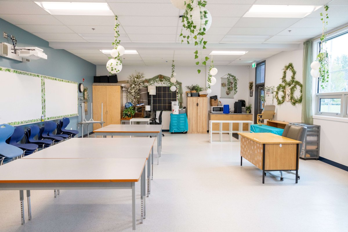 BowinnMa's tweet photo. Prefabricated construction technology is helping us meet enrolment growth head on. With investments into new school additions adding a total of 820 student spaces in Langley, Abbotsford, Kelowna, &amp; North Vancouver, we’re building more classrooms faster 🏫 https://t.co/SF6JLvpxwa https://t.co/0ta5XitnzQ