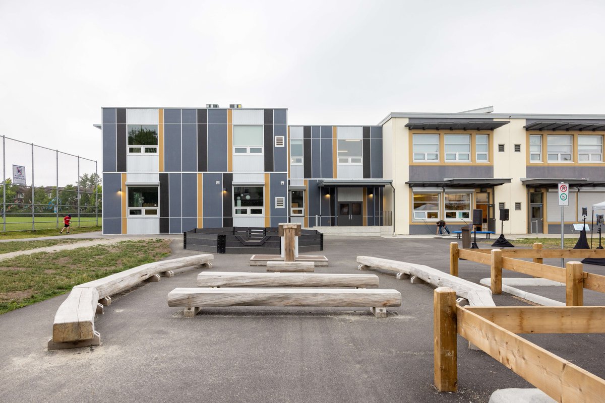 BowinnMa's tweet photo. Prefabricated construction technology is helping us meet enrolment growth head on. With investments into new school additions adding a total of 820 student spaces in Langley, Abbotsford, Kelowna, &amp; North Vancouver, we’re building more classrooms faster 🏫 https://t.co/SF6JLvpxwa https://t.co/0ta5XitnzQ